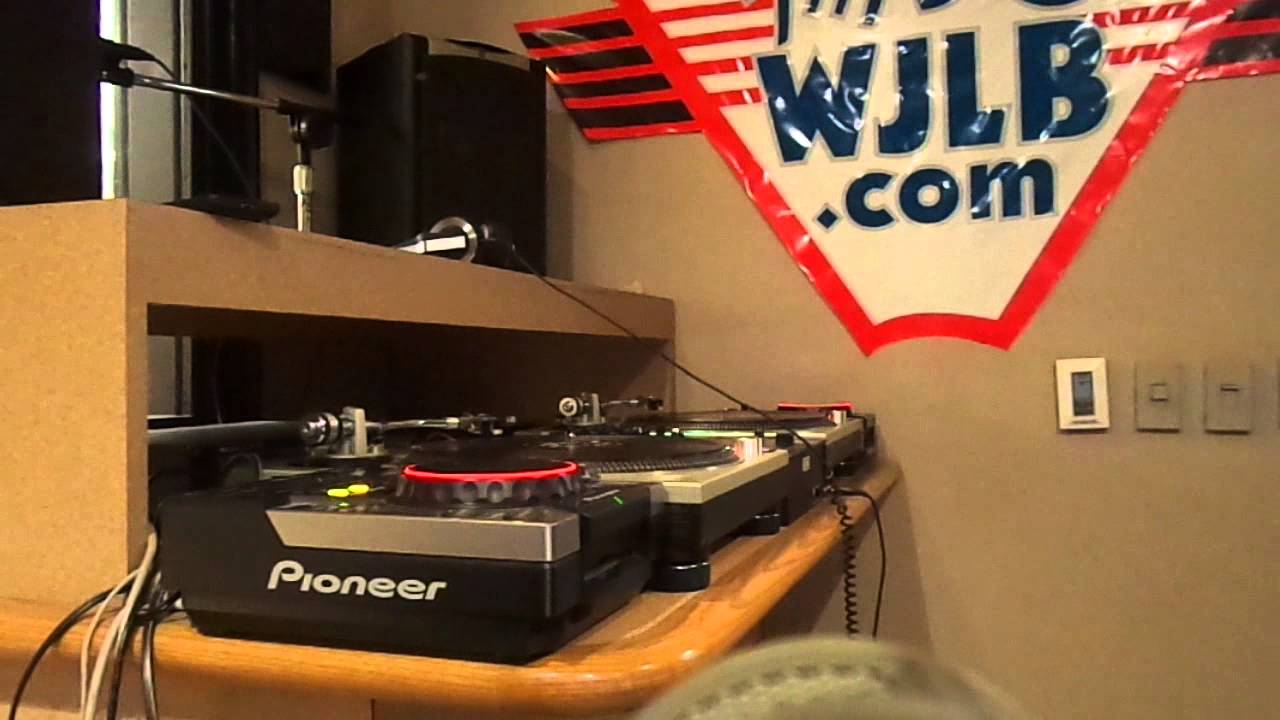 DJ Cent Detroit live on FM 98 WJLB - Club Insomnia -