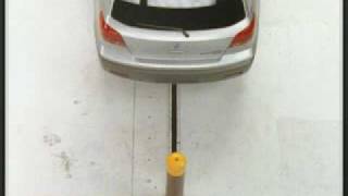 Crash Test 2003 Mitsubishi Outlander ( 5 M.P.H) Rear into Pole IIHS