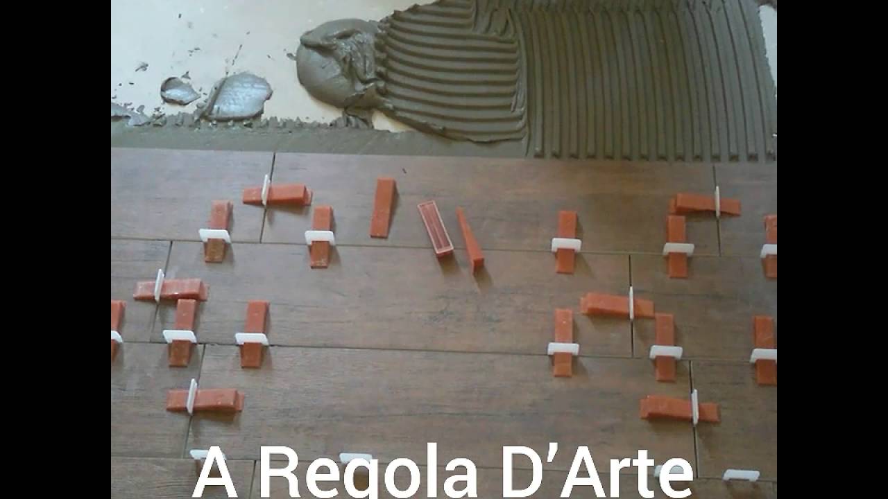 A regola darte posa gres effetto legno 60x15 youtube Gres porcellanato effetto legno posa