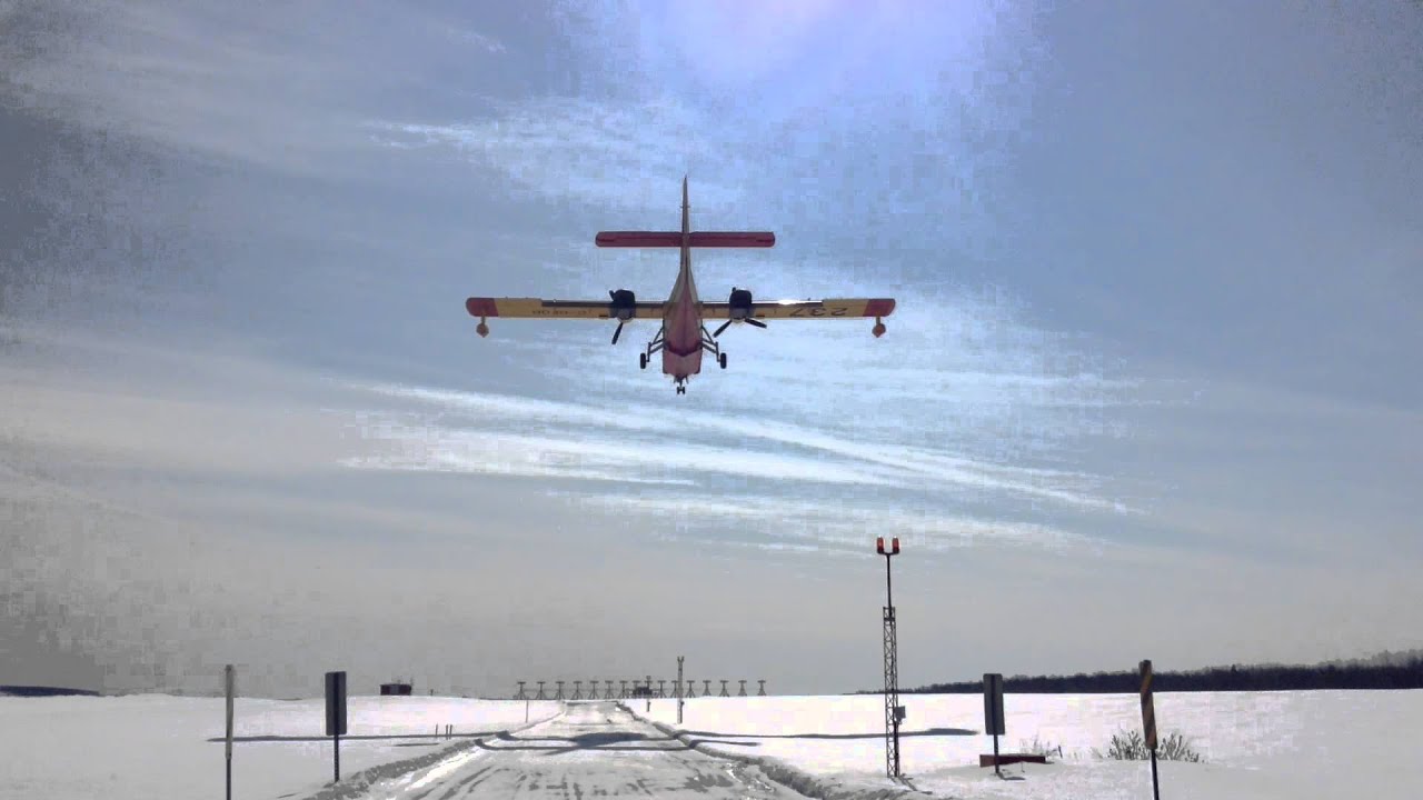 CL215 landing at CYQB