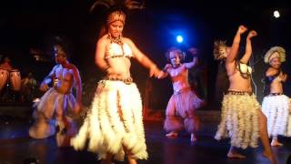 Video thumbnail of "Show Te Ra'ai en Isla de Pascua 4"