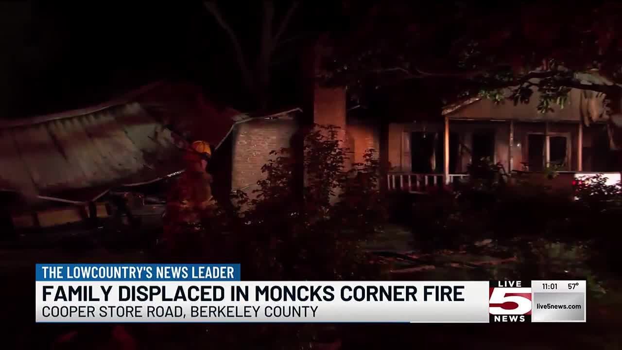 VIDEO: Family displaced in Moncks Corner house fire - YouTube