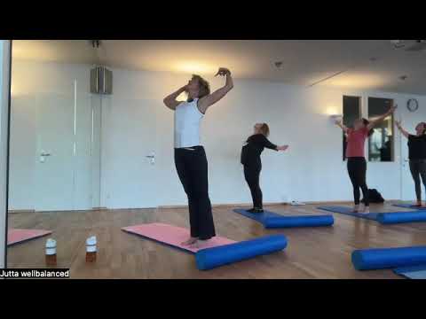 Pilates mit Rolle