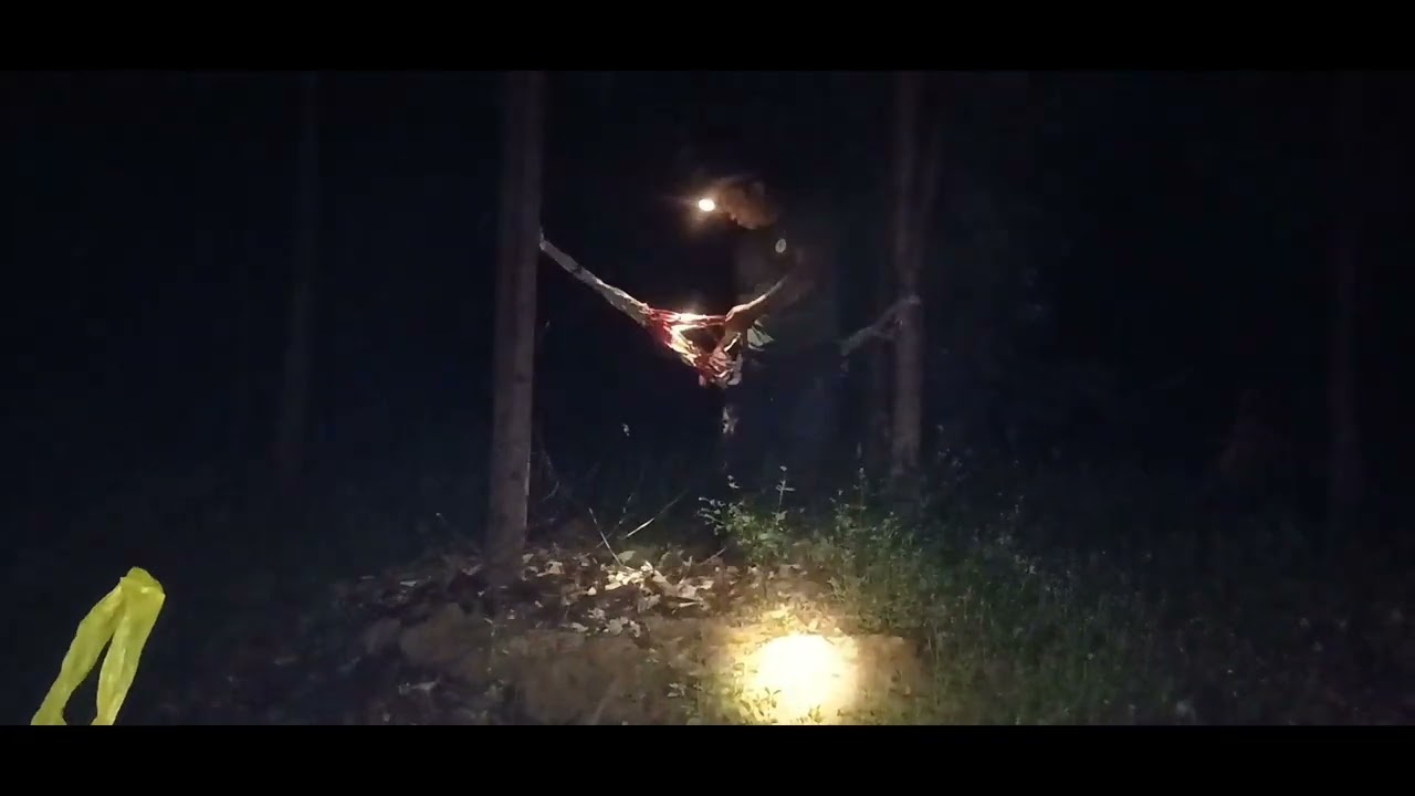 Camping Di Hutan Borneo