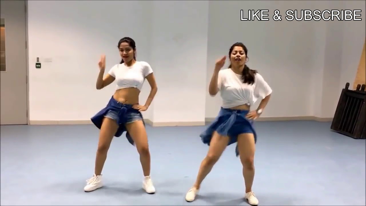 Hot Indian Girls Dance January 2018 Indian Dance Viral Video Indian Belly Dance Youtube 