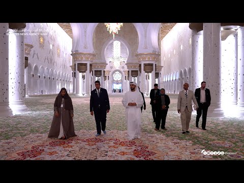 رئيس بالاو يزور جامع الشيخ زايد الكبير في أبوظبي