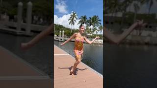 One more summer dance 🌞 #dance #kpop #shorts #dancing #dariaesaulova #dancevideo #latin  #舞蹈 #fypシ