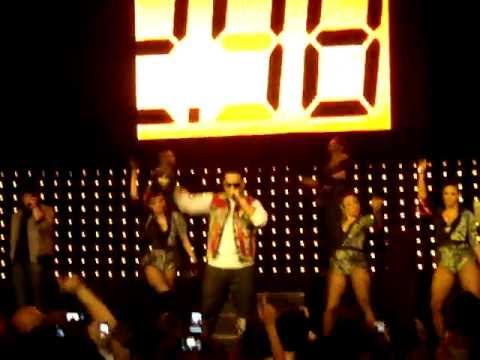GASOLINA | ZUMBA FITNESS® | DANCE MOB