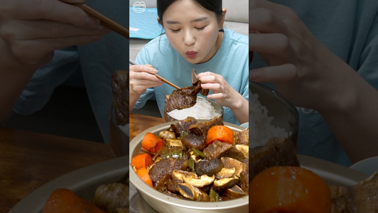 살 녹는 소갈비찜
