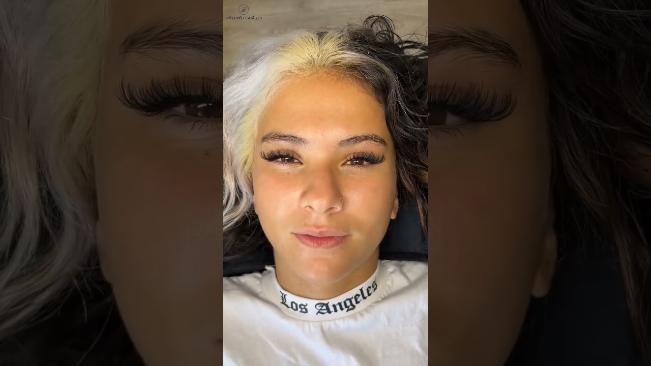 "SAVE THIS POST 😍 for some lash inspo in the future! 🤭