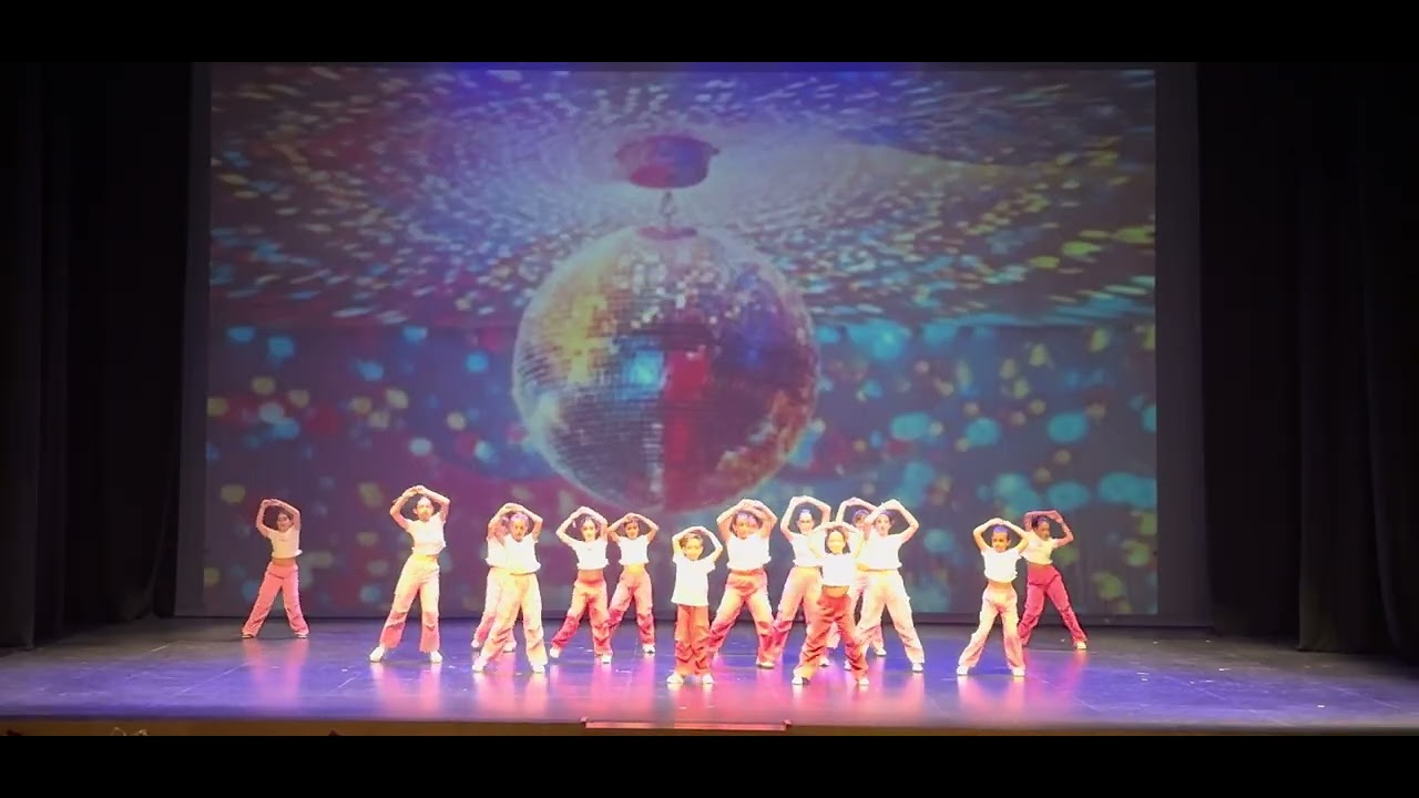 Moderno infantil  miércoles 18,30 oviedo