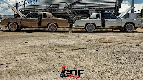 Double Cutlass Supremes on 20" Spokes and Vogues at Texas Whipfest 2020 (4k Video)