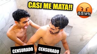 LE HAGO UNA BROMA MIENTRAS SE BAÑA Y PASA ESTO!! - YouTube