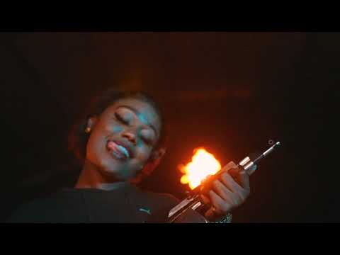 Monie, CENTIMENTAL - Dirt (Short Film)