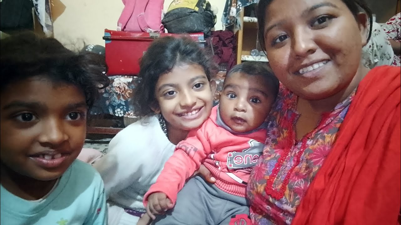 Baby gya pomi ghr...