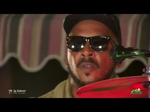 Live Wyya performing Lika A Rock @ the Windward Session.