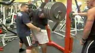 905 reverse band raw box squat