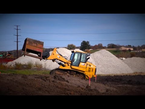 Cat® 963 Track Loader Does the Heavy Lifting