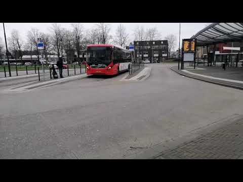Bussen op busstation Uden