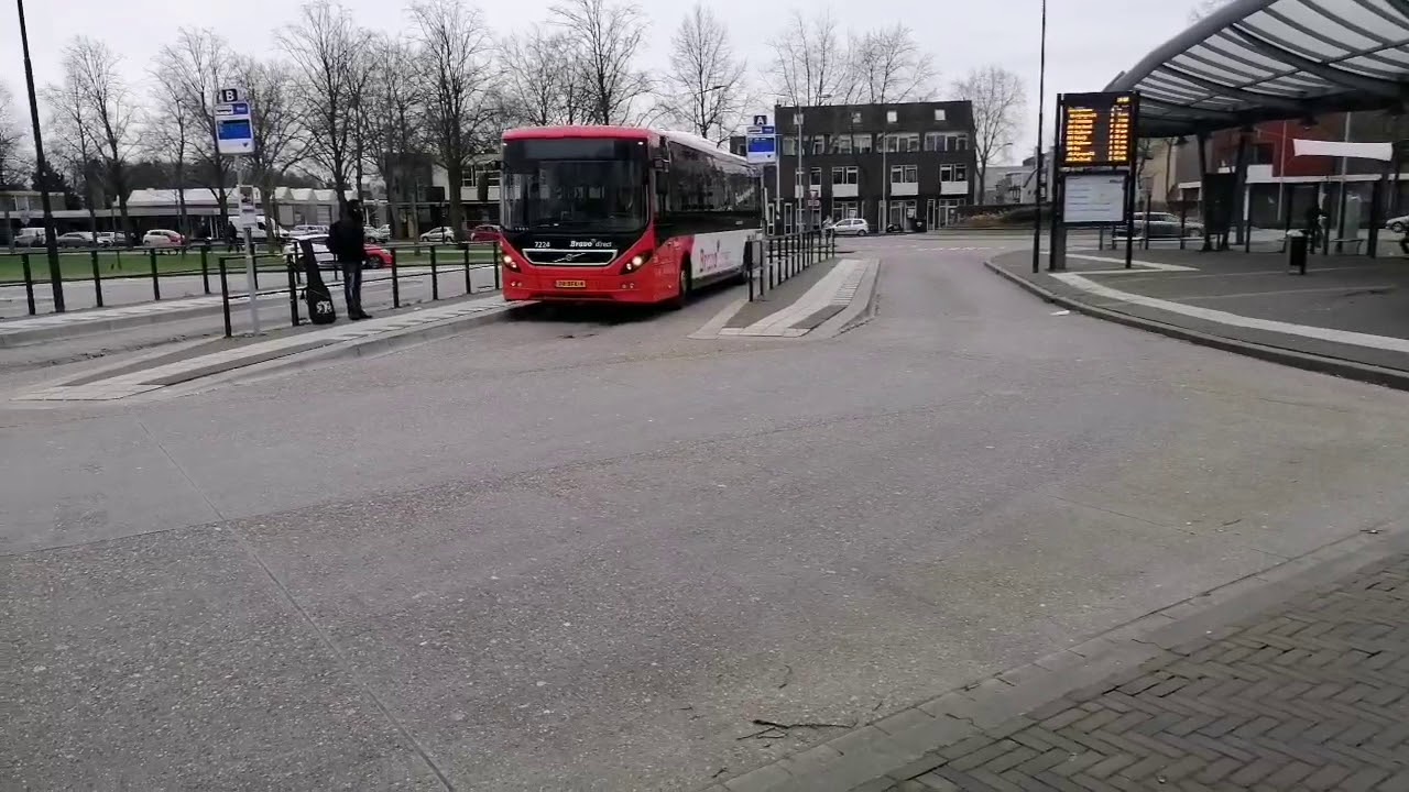 Bussen op busstation Uden