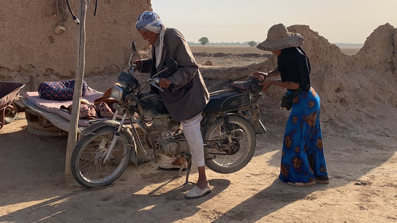 Traditional Arab nomadic lifestyle in desert 🏜️