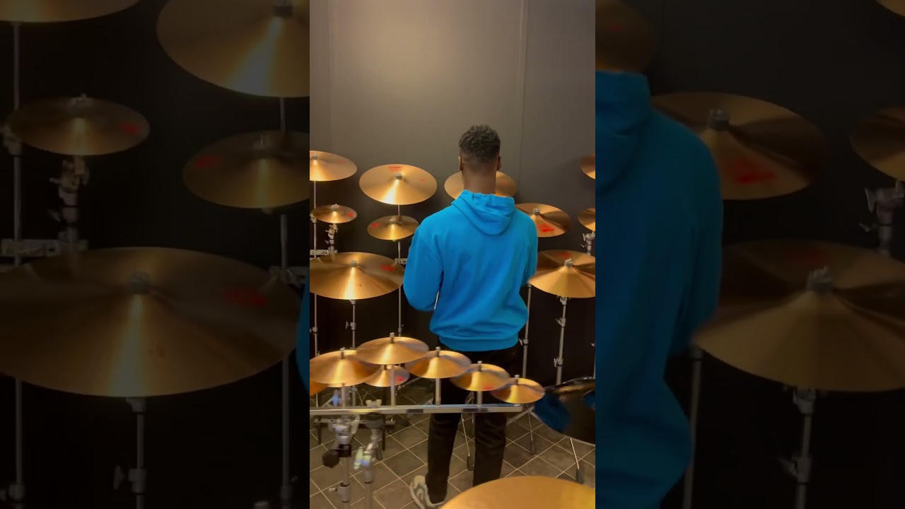 Have You Seen The Paiste 2002 Series ? It’s So Colorful And Has Sweet Sounds 