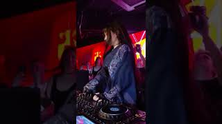 A Night of Powerful Techno and Hypnotic Atmospheres With Marie Vaunt