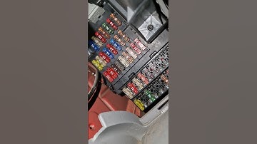 2016 Mercedes Sprinter Body Interior Light Fuse Location