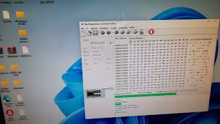 How to reprogram laptop bios chip with ch341a.  now with 1.8v adapter.. tagalog tutorial..