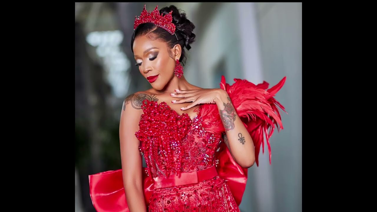 Happy Simelane and Mrs Mops friends with Mrs Sande ??