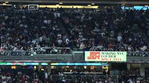 2010/06/18 Young fan makes nice catch