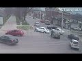 В Новочеркасске две иномарки столкнулись на перекрестке