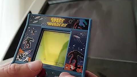 Basic Fun Space Invaders [Dedicated Handheld]