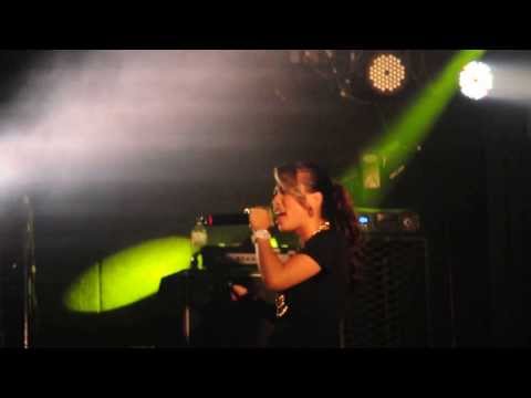 MISS KO 葛仲珊 - 打破他 ft. E-SO (2013/08/16-THE WALL)