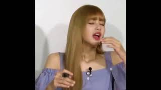 [180828] Lisa sneeze so cute😍at BLACKPINK PREMIUM TALK NIGHT ON LINE LIVE.