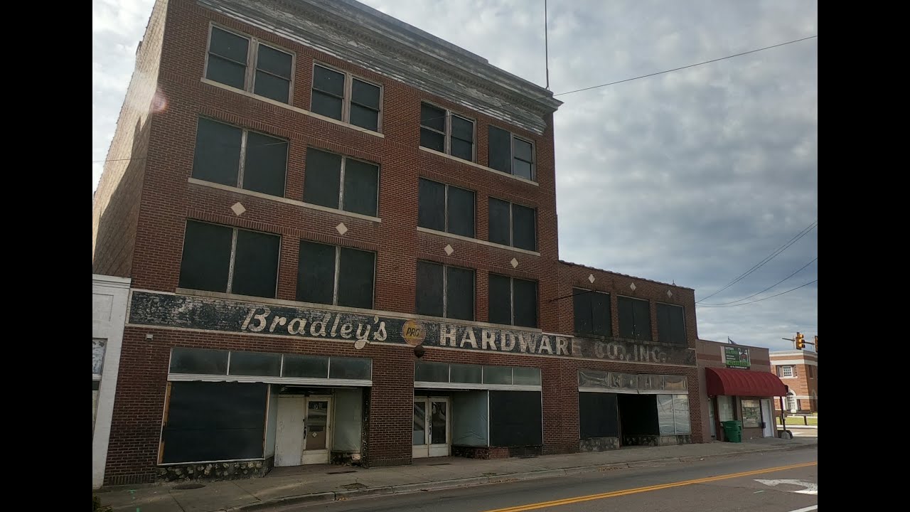 Exploring An Abandoned Hardware Department Store Morristown Tenn