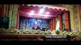 Perang Tanding Sandiwara MEGA PUTRA live Kr.anom Pegambiran Kec.Lemahwungkuk Kota Cirebon