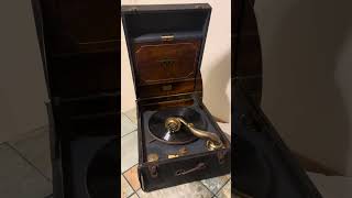 Columbia Grafonola Model 163 portable internal horn phonograph - Glenn Miller Blue Moonlight