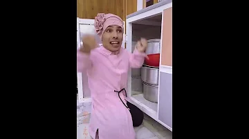من تطلع الام وتبقه البنيه يم اخوانه بل البيت 