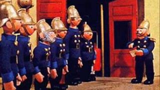 TRUMPTON THEME TUNE chords