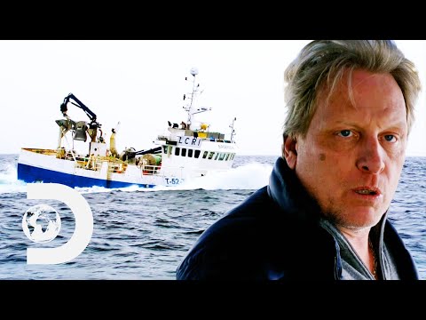 Sig Hansen Bends The Rules When Hunting For Troll Crab | Deadliest Catch: The Viking Returns