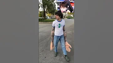 WORLD S LONGEST ARMS Shorts 