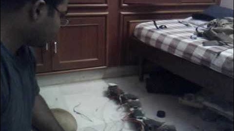 Snake robot prototype 2 :Side winding (by sriranjan)