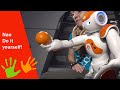 Roboter Nao experimentiert - die mechanische Hand