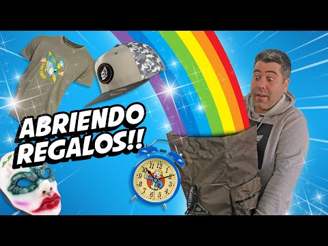 Abriendo Mochila de REGALOS de Video Juego