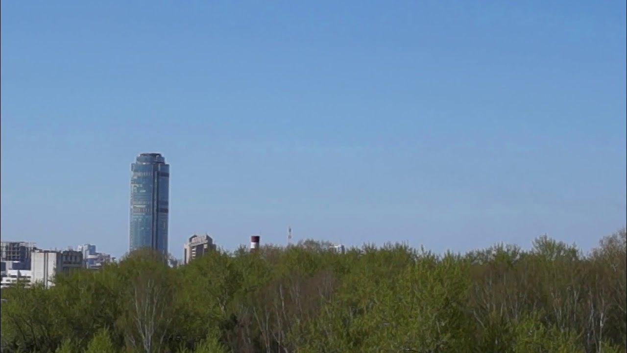 Над екатеринбургом летают. Над екатеринбургом летают