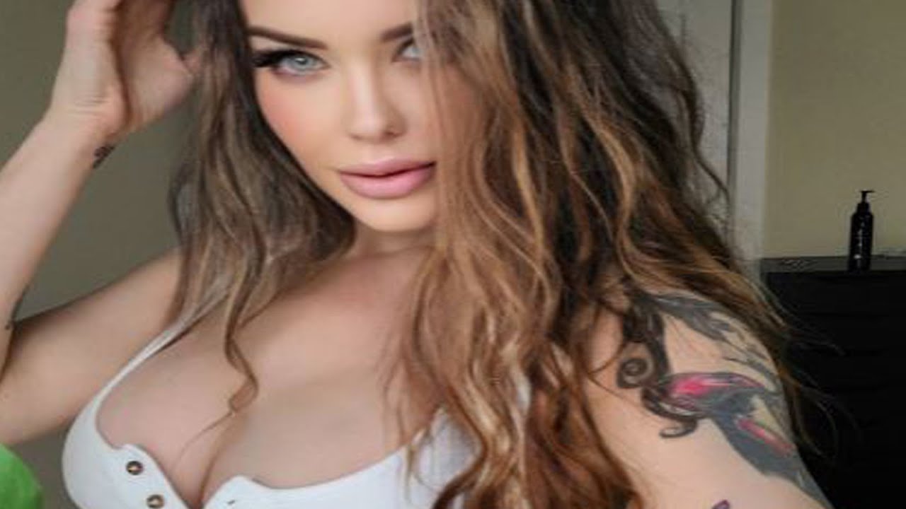 Curvy Model - Calista Melissa | From Singapore [Plus Size Model] - YouTube