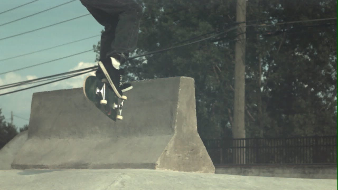 Diamond flip under flip 800 fps slow motion