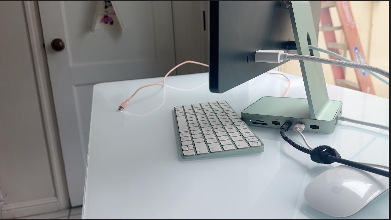 Minisopuru iExpandMate DS802PRO iMac Docking Station Review! - YouTube