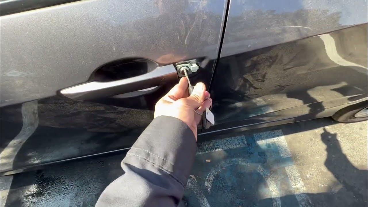 Honda Civic Door Lock Cylinder Replacement - Easy 15 Minutes Job - YouTube
